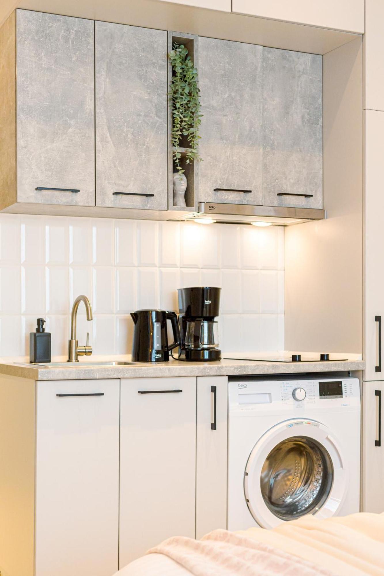 Downtown - Your Modern Escape Near Ateneul Apartament *